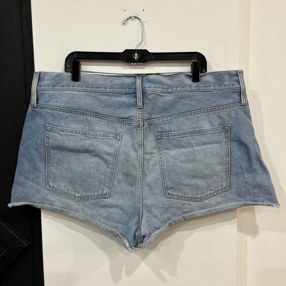 J Crew Light Wash Denim Cotton Relaxed Cut Off Shorts 35 Women’s Plus Size - Picture 4 of 5